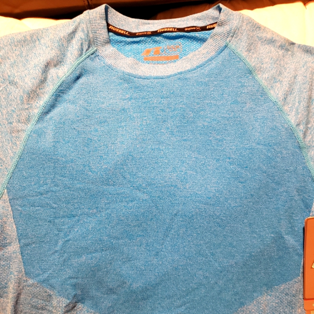 Men's Russell dri-power Athletic shirt, muscle shirt, new size S.